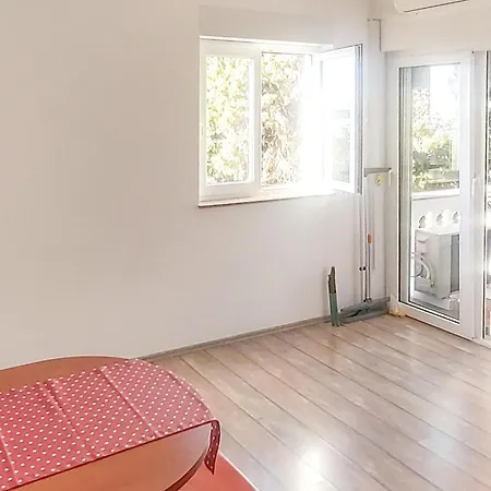 Pet Friendly In Апартаменты *